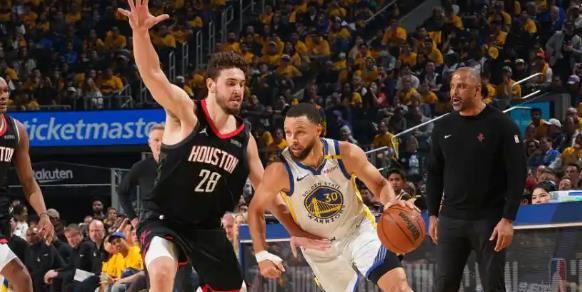 凯尔特人B队轻取菲律宾男篮,库里送出助攻的简单介绍 凯尔特人B队轻取菲律宾男篮,库里送出助攻的简单介绍