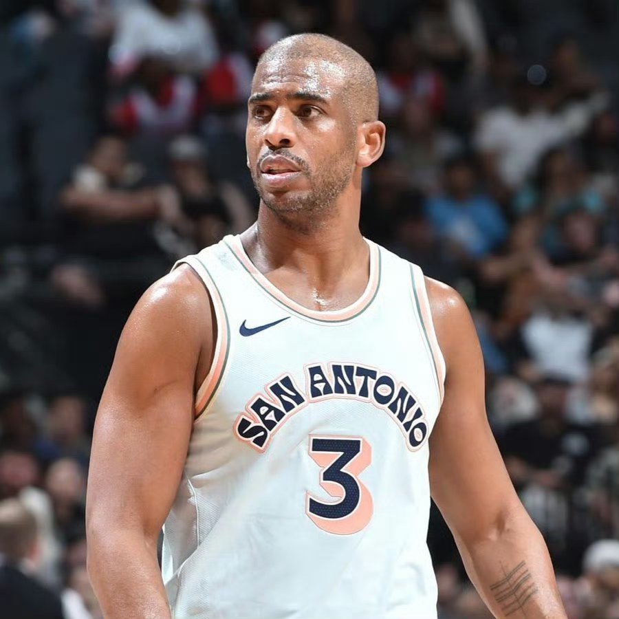 关于法国男篮力克雄鹿B队，保罗爆发神勇的信息