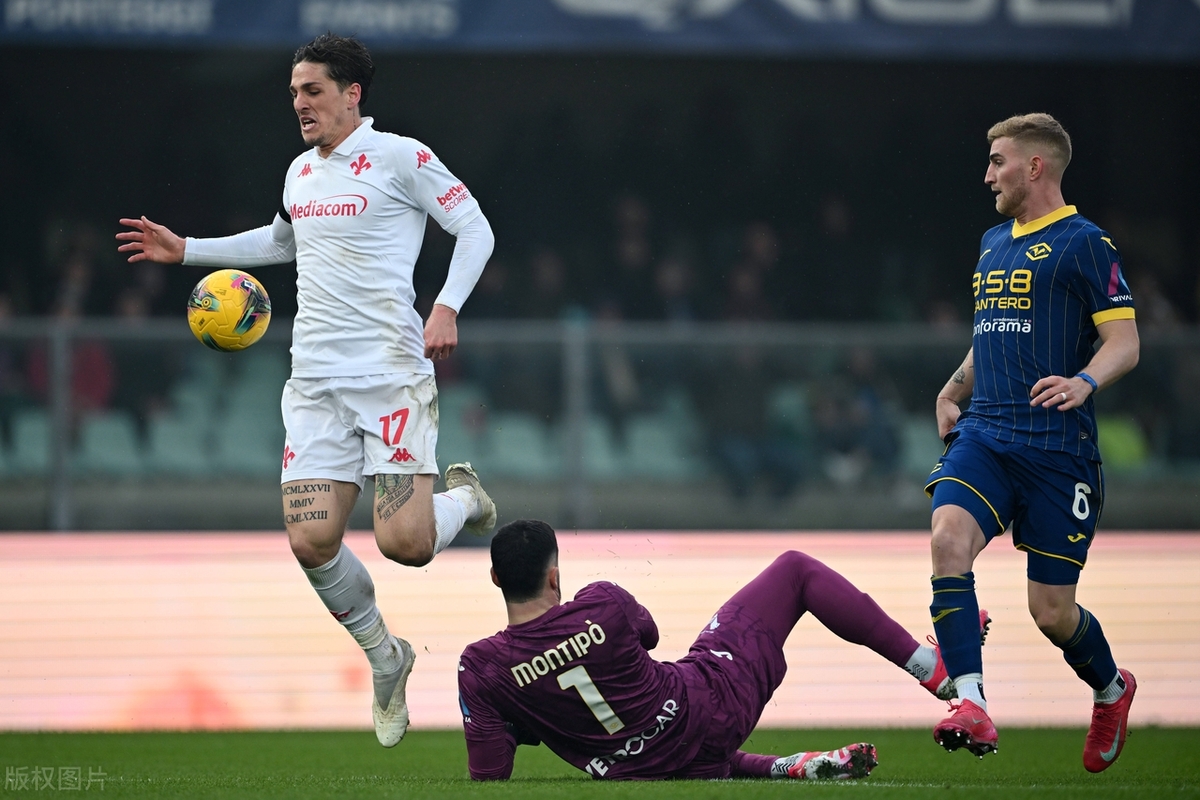 包含梅开二度！罗纳尔多助尤文图斯取胜的词条