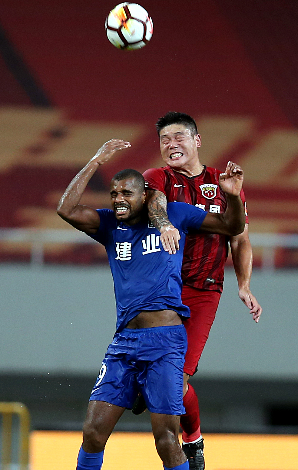 关于河南建业在比赛中实力碾压对手，笑傲赛场的信息