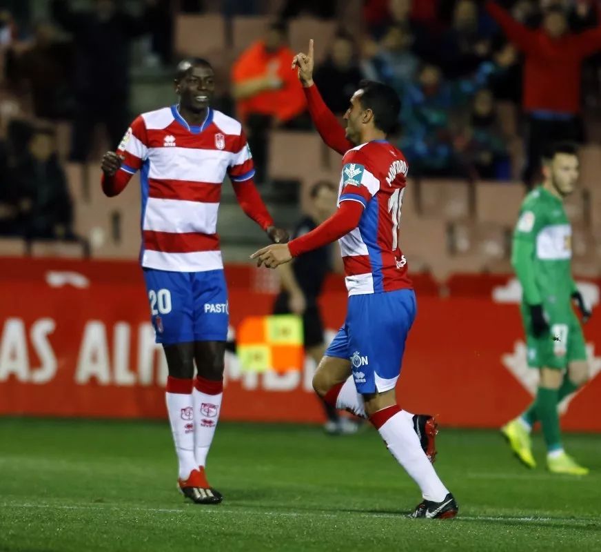 包含格拉纳达大胜,升至积分榜前列的词条 包含格拉纳达大胜,升至积分榜前列的词条