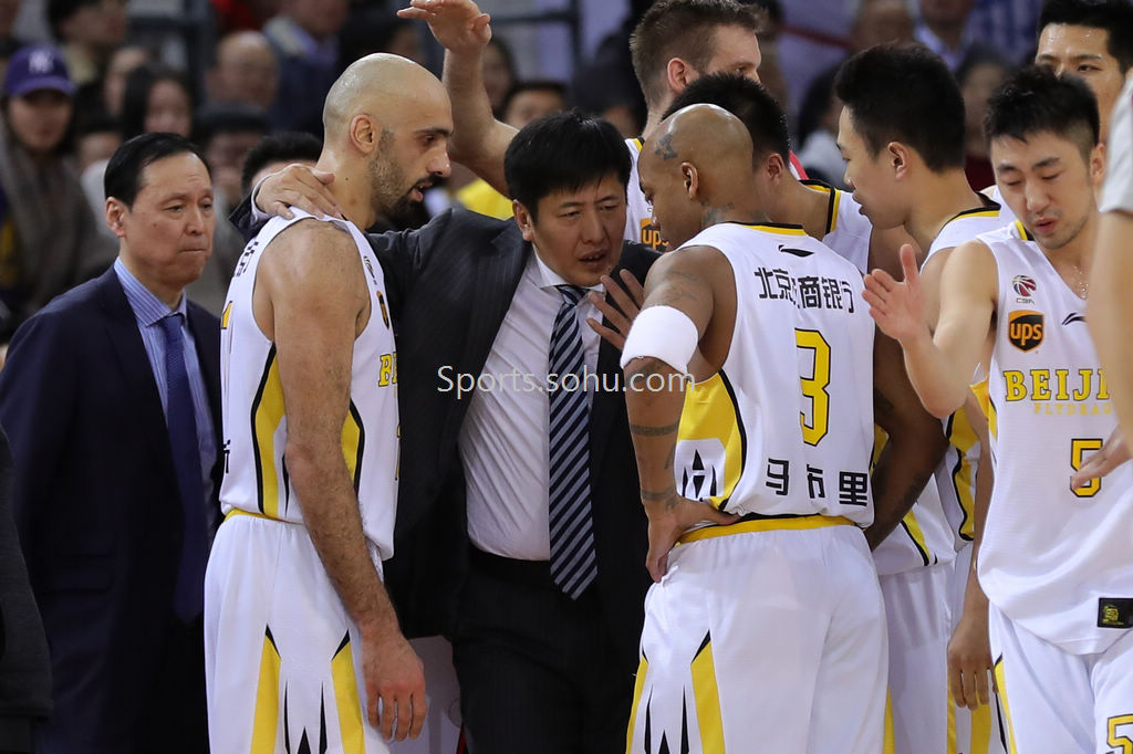 雷恩助攻致胜,拉齐奥夺取三分 雷恩助攻致胜,拉齐奥夺取三分