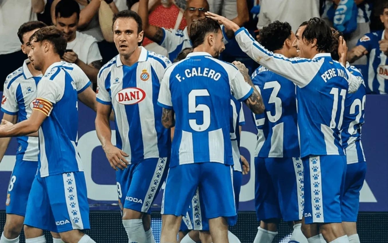 关于比利亚雷亚尔客场战平莱万特，未能取胜的信息