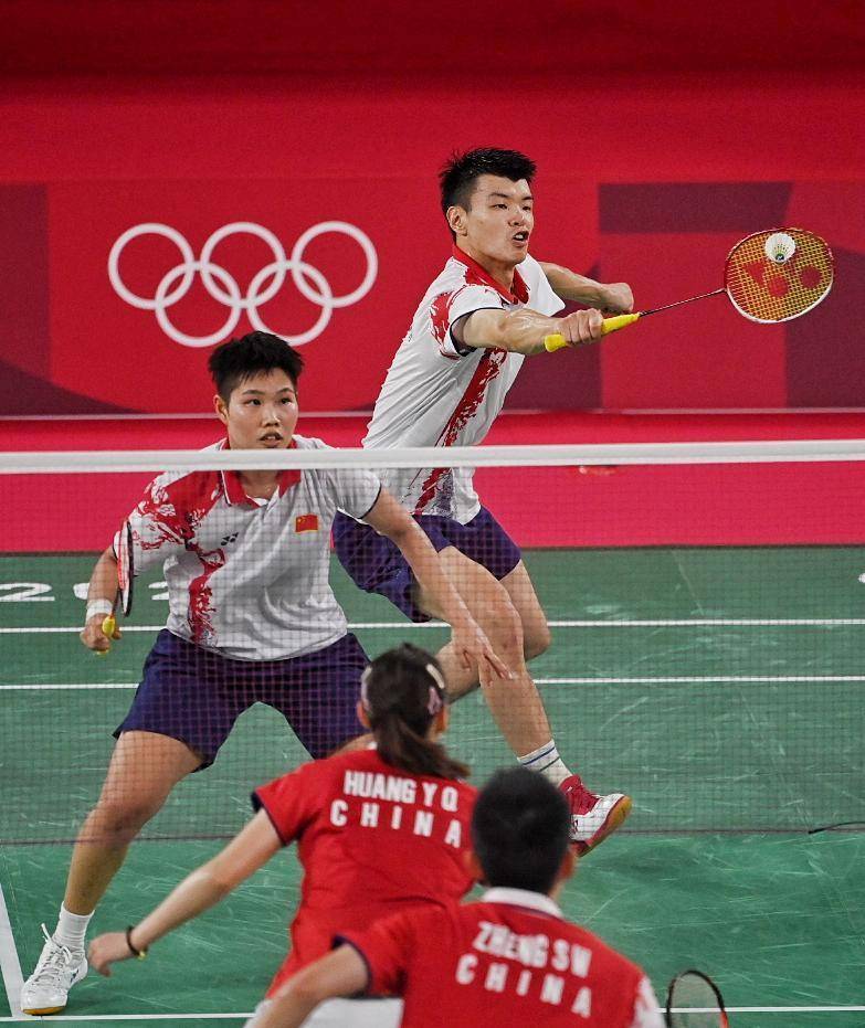 爱游戏大厅-中国队鏖战印尼队，郑思维关键制胜的简单介绍