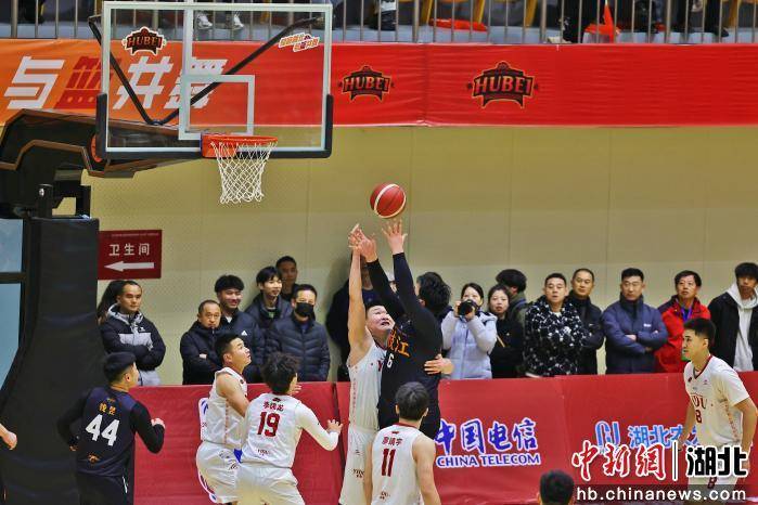 关于篮球赛季首轮比赛完美收官,球迷期待下一场的信息 关于篮球赛季首轮比赛完美收官,球迷期待下一场的信息