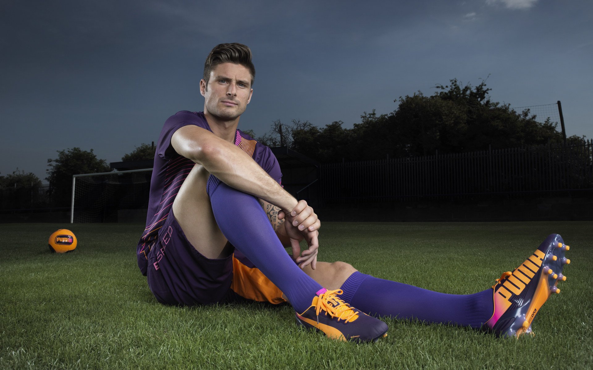 当黄黑风暴席卷西非,多特蒙德的血拼与梅西的终极接管