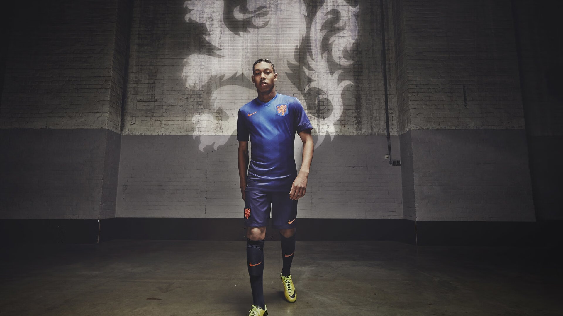 欧冠决赛之夜，拉什福德—从梦剧场到欧洲之巅的救赎与闪耀